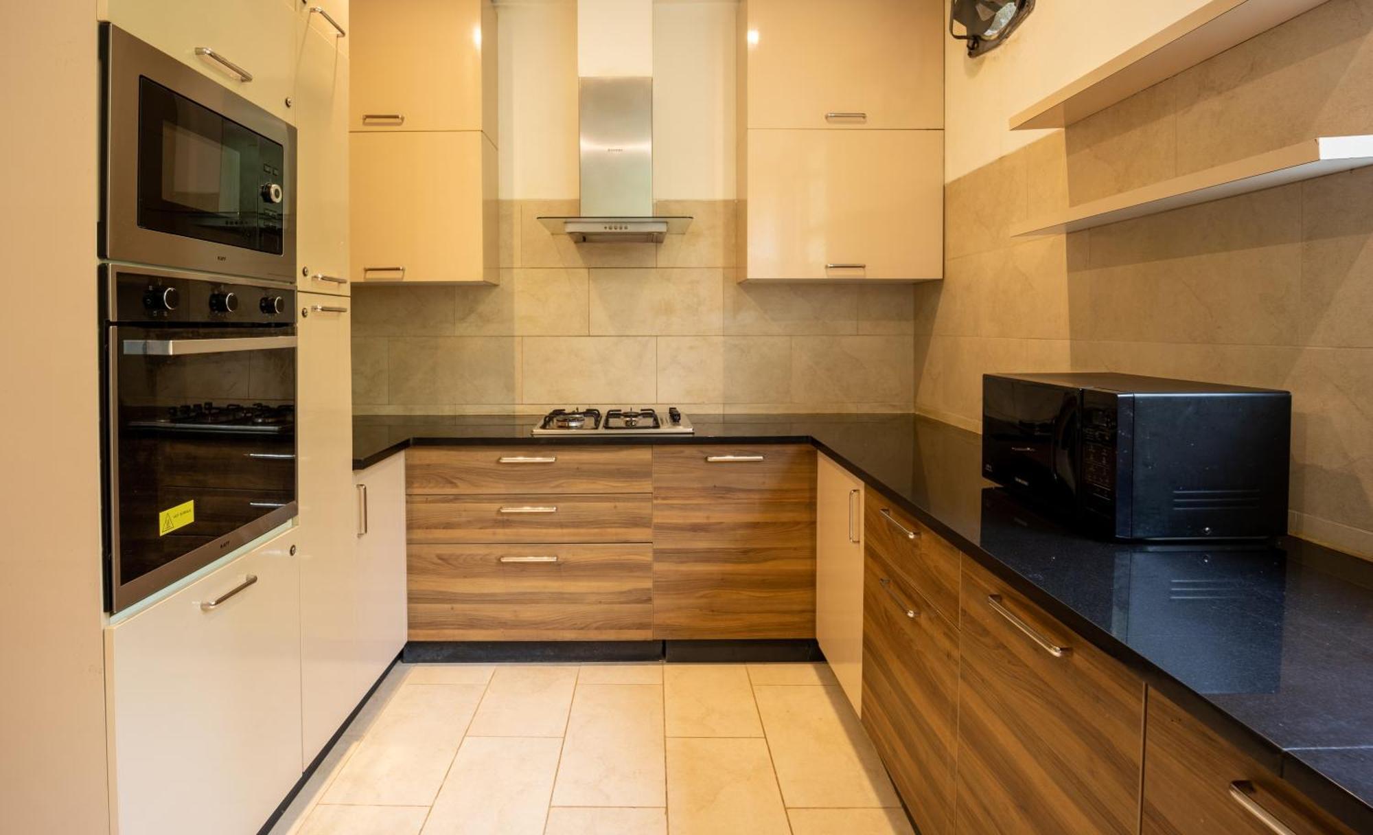 Avior By Hireavilla - 4br With Private Pool In Villa