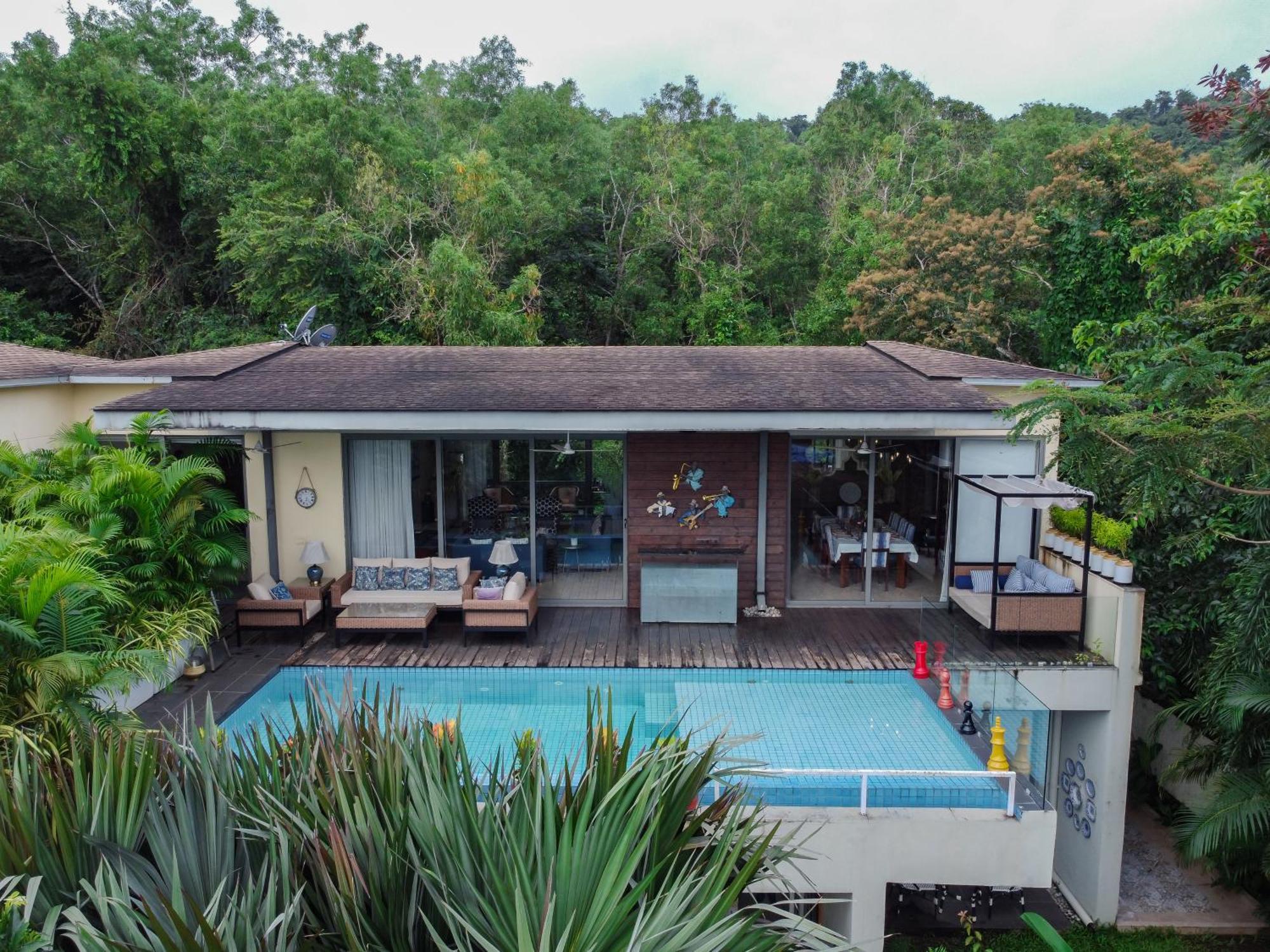Avior By Hireavilla - 4br With Private Pool In Villa